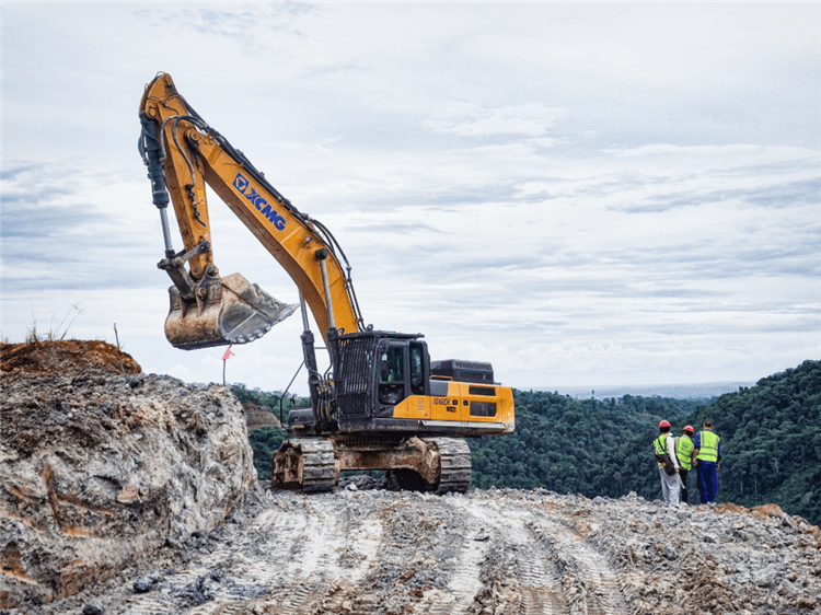 無錫挖掘機出租時機械臂卡頓的原因